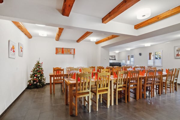 Magnifique immeuble de 2 appartements et un restaurant 6