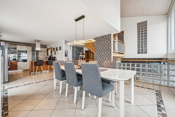 Propriété de prestige avec vue panoramique sur le lac 3