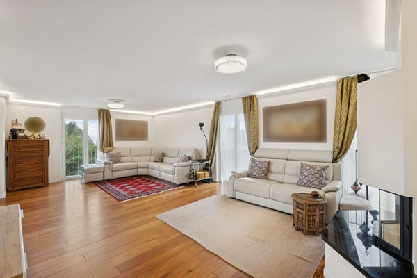 Elégant appartement 5.5 pièces dans immeuble Minergie à Hauterive NE 2