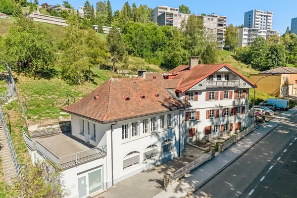 Immeuble à fort potentiel de transformation au Locle 1