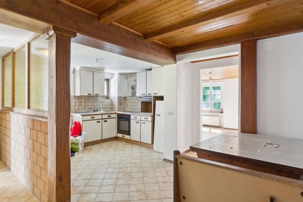 Immeuble à fort potentiel de transformation au Locle 7