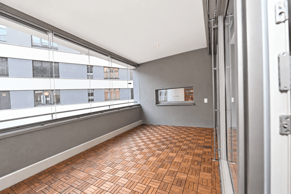 50% rent reduction for mid-Sep until Oct - Bright 2.5-Room Apartment with Balcony in Wallisellen 9