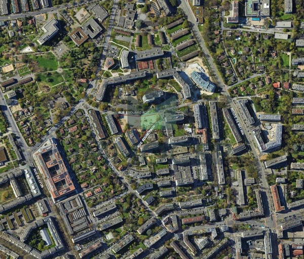 Belle arcade commerciale de 81 m² dans un immeuble neuf à Vieusseux 3