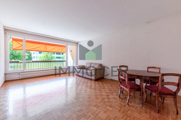 Appartement 5 pièces traversant de 121 m2 pondérés avec loggia 1