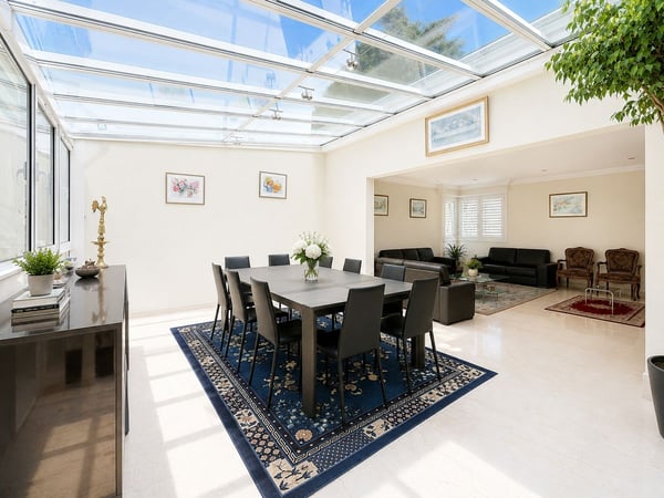 VILLA CONTEMPORAINE DE STANDING À VERNIER 3