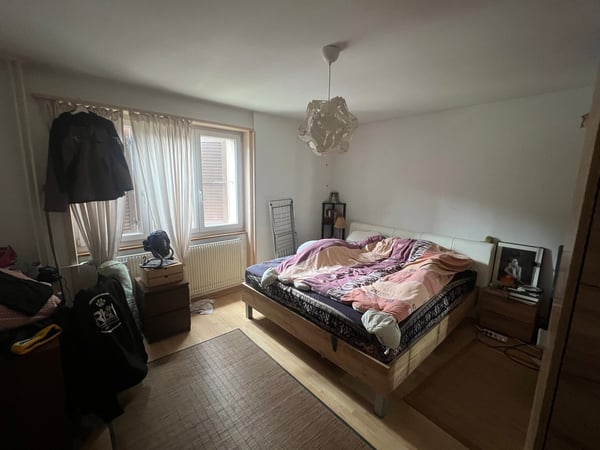 Immeuble de rendement avec 3 appartements et surface verte de 1'400m2 5