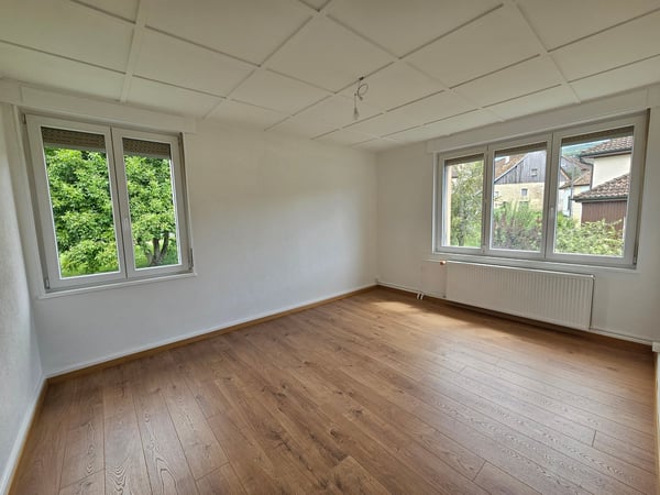 A louer grand appartement rénové de 4 pièces à Chevenez 5