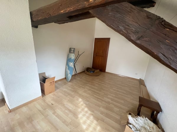 Immeuble de rendement entièrement loué 9