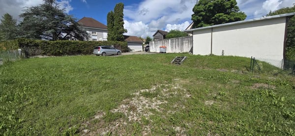 Immeuble de rendement avec parcelle constructible d'environ 550 m2 14