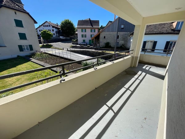 Grande maison rénovée située au centre du village de Chevenez 6