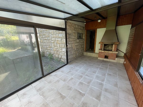 Grande maison rénovée située au centre du village de Chevenez 9