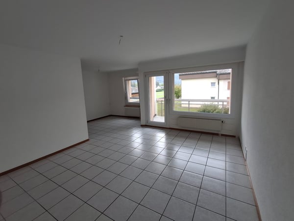Appartement 3.5 pièces rénové à louer à Enney 1