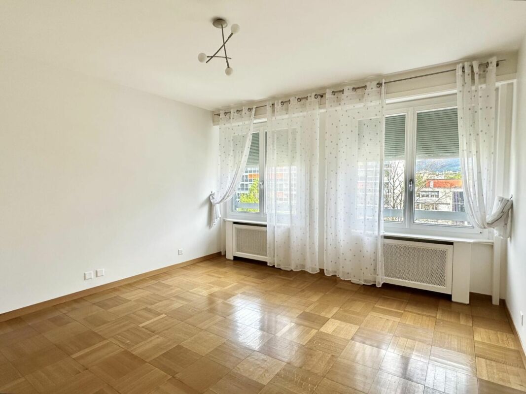 Apartment 7 rooms in Genève