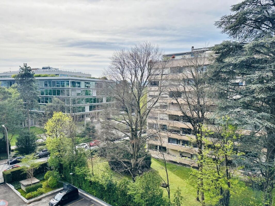 Apartment 7 rooms in Genève