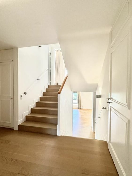 Triplex 6 pièces à Conches 25