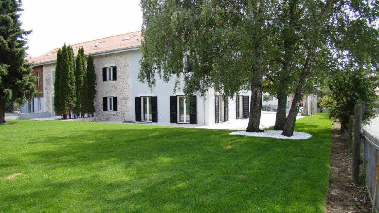Villa jumelle d'angle à Chavannes-des-Bois