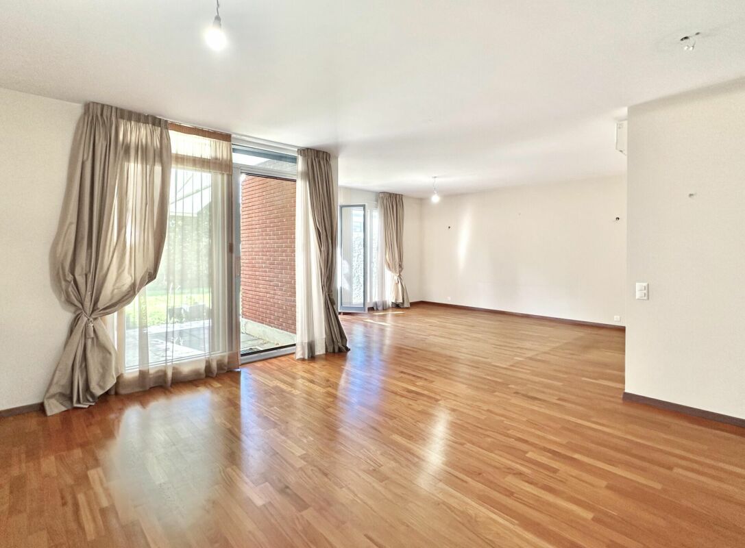 Bel appartement avec jardin à Champel