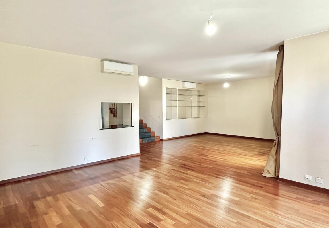 Bel appartement avec jardin à Champel