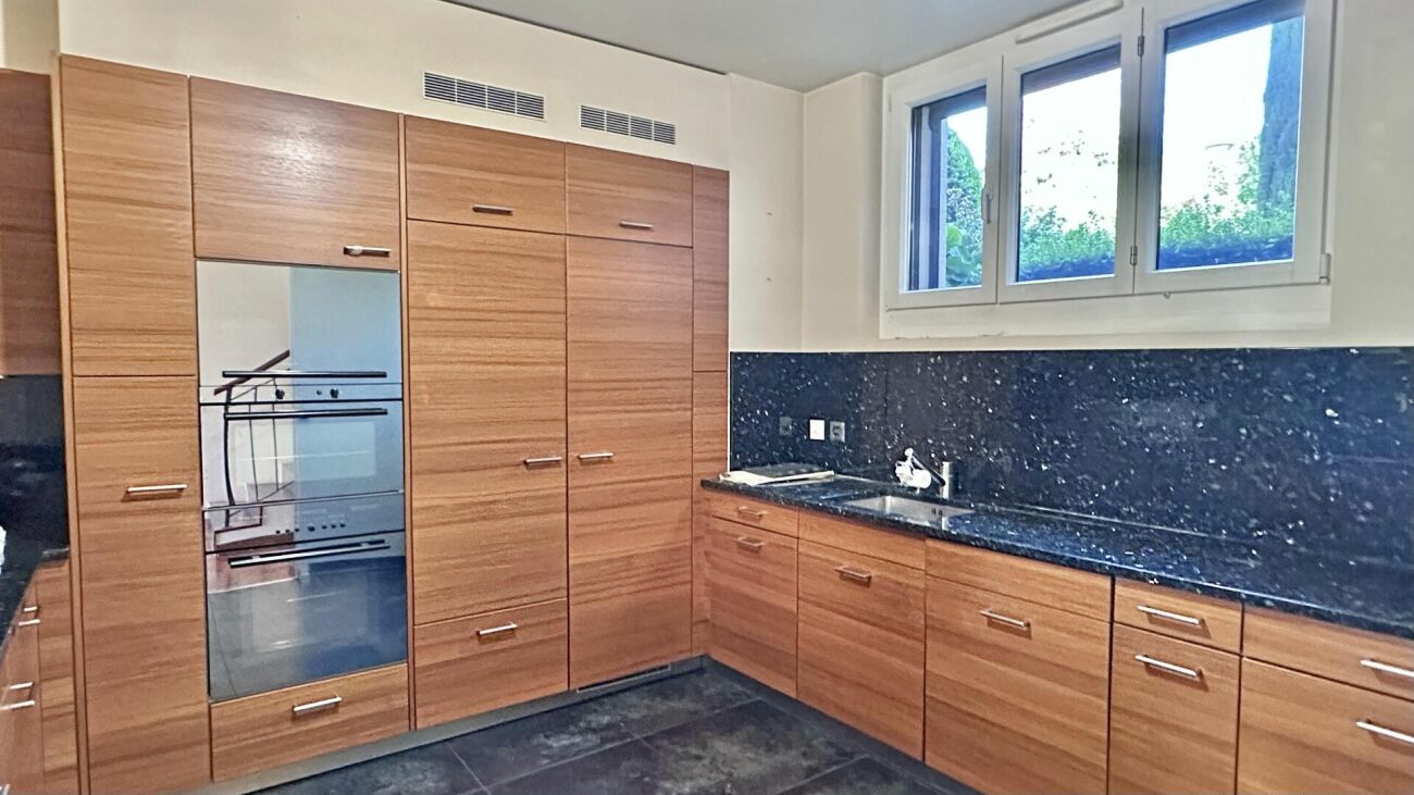 Bel appartement avec jardin à Champel