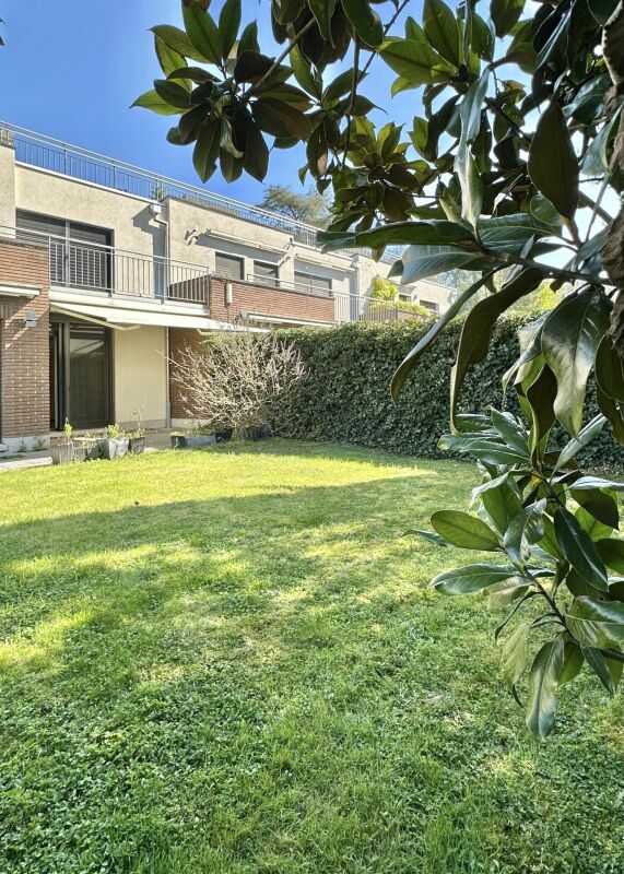 Bel appartement avec jardin à Champel