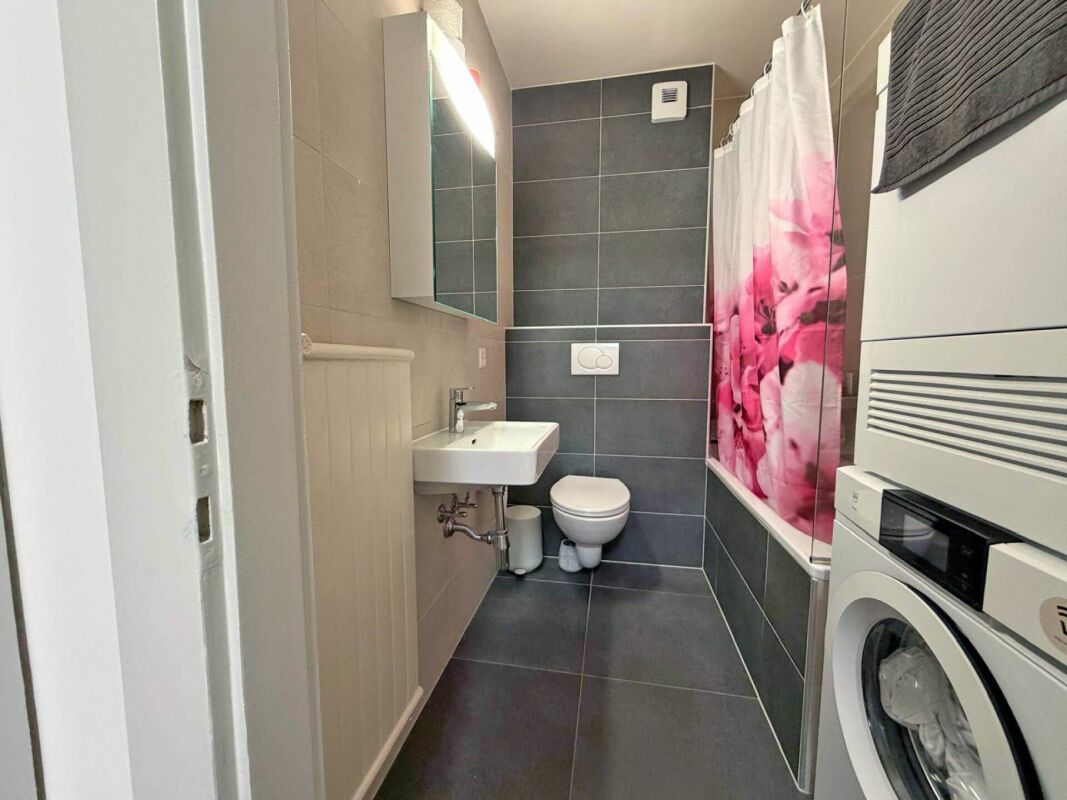 Bel appartement spacieux avec deux balcons