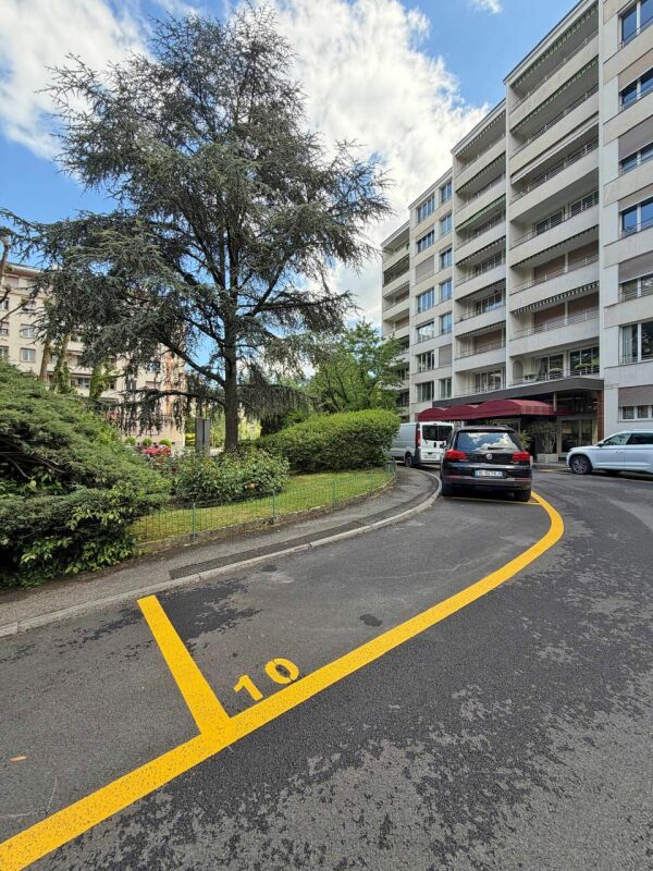 Bel appartement spacieux avec deux balcons