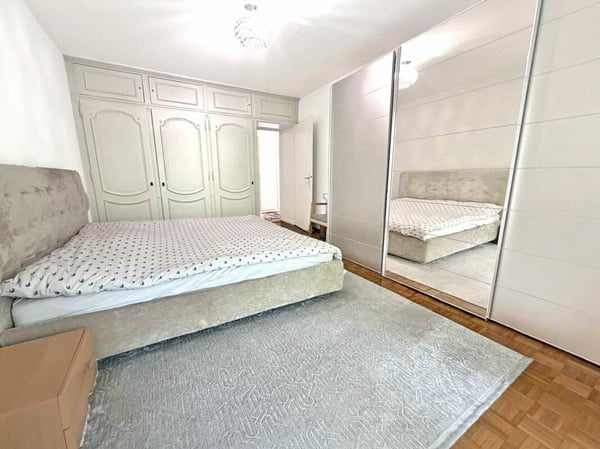 Bel appartement spacieux avec deux balcons 15