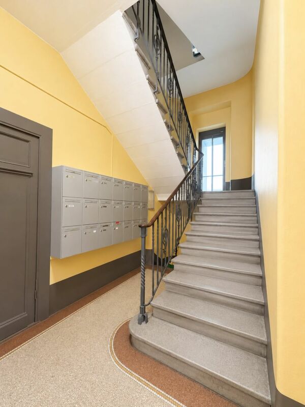 Appartement de caractère avec balcon au coeur de Genève