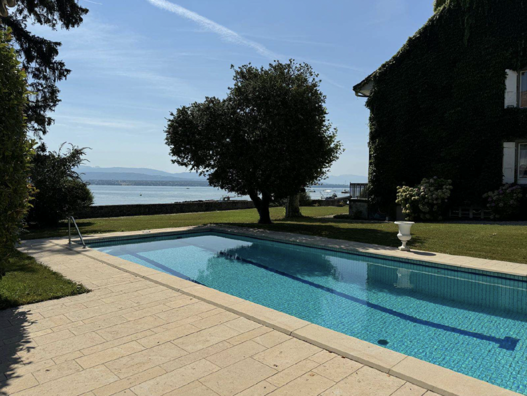 Pieds-dans-l'eau à Nyon