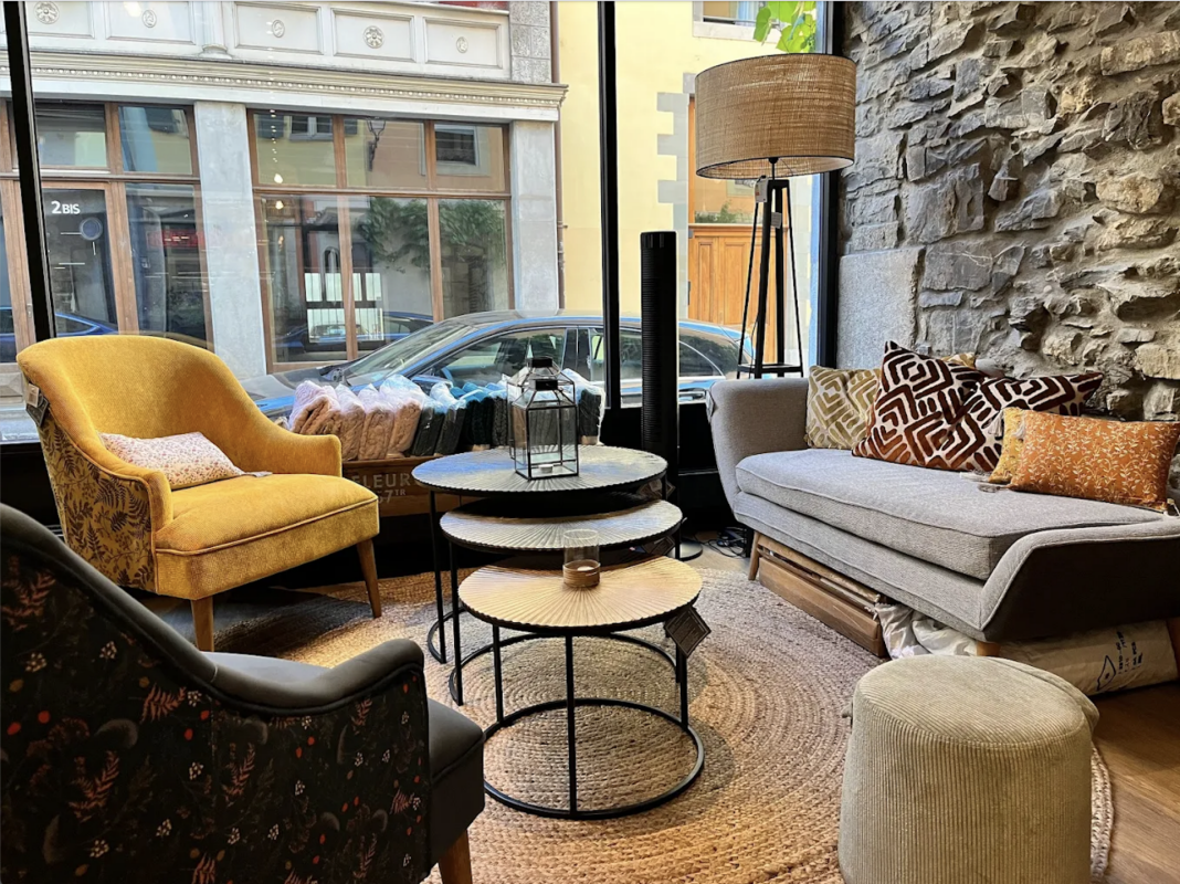 Cafe - Eaux Vives