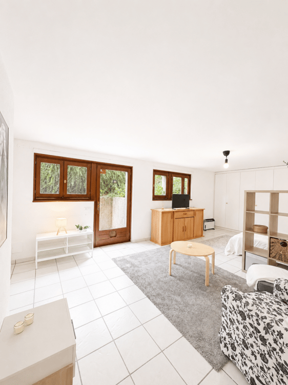Charmant studio meublé à Chêne-Bourg 3