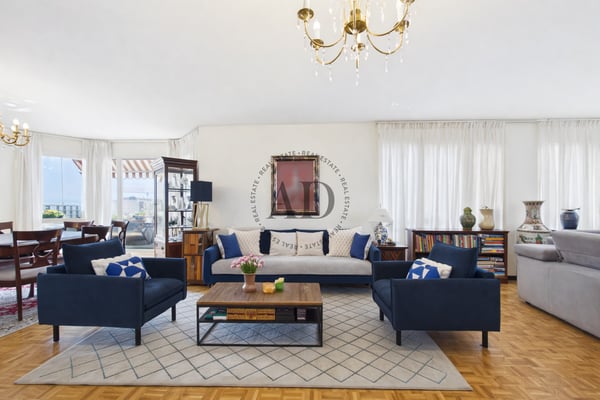 EXCLUSIVITE - Grand appartement lumineux en étage élevé 2