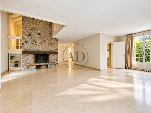 Maison individuelle avec piscine 3