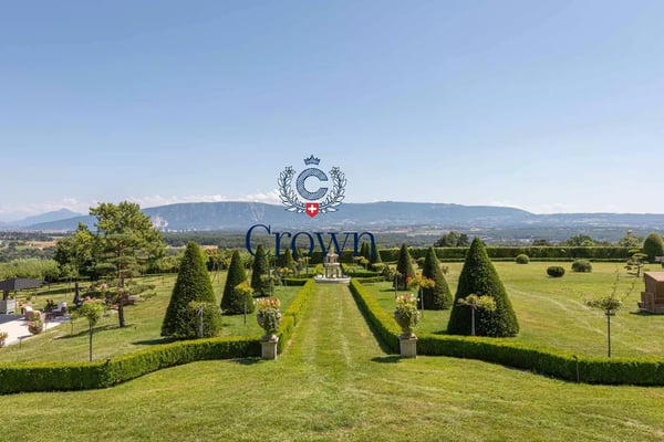 Historic elegance on Geneva's doorstep 4