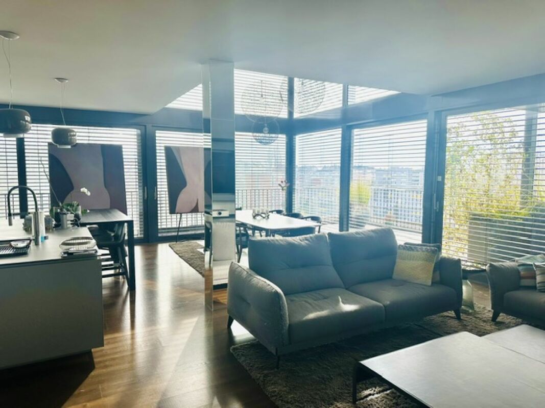 Triplex en attique style 
