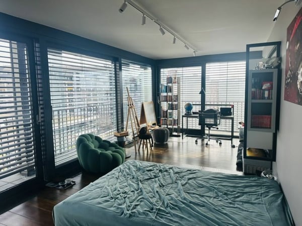 Triplex en attique style 