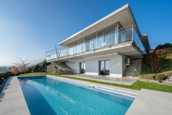 EN EXCLUSIVITE : Maison contemporaine avec magnifique vue 1