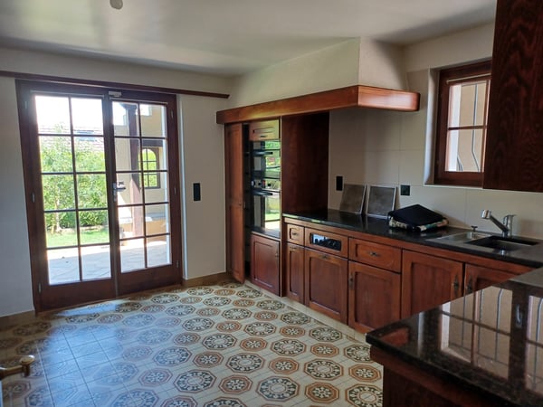 Villa jumelle située dans un écrin de verdure 3