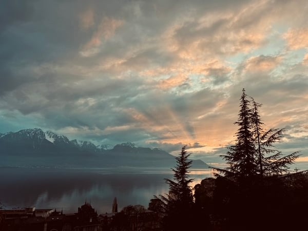 Bel appartement avec vue magnifique sur le lac et les montagnes. 11