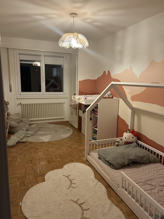 Logement agréable, dans un quartier familial, proche de toutes commodités. Possibilité de reprendre des meubles des locataires actuels. 9