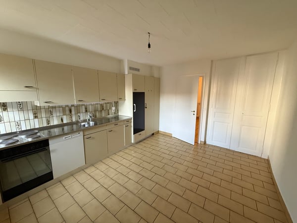 Logement de 5.5 pièces au 1er étage avec cave 4