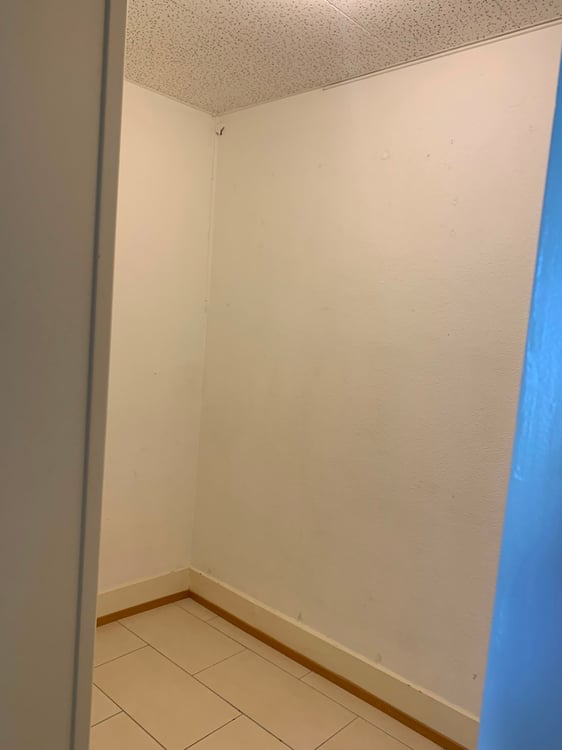 Très bel appartement avec beaucoup de cachet, spacieux et lumineux bénéficiant d'une belle échappée sur le lac 3