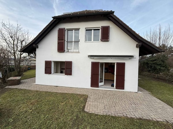 Charmante villa jumelle de 1.5 pièces 2