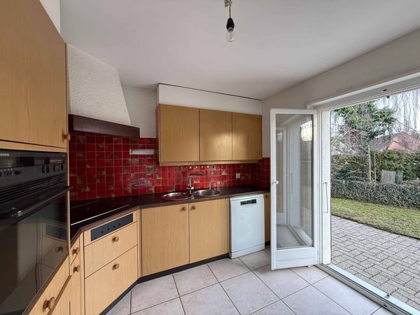 Charmante villa jumelle de 1.5 pièces 3