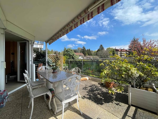 VASTE LOGEMENT DE 3,5 PIECES DE 98M2 AVEC GRANDE TERRASSE DE 16M2