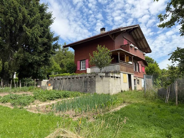Exclusivité - Maison à rénover sur une belle parcelle à Vers-Chez-les-Blanc 3