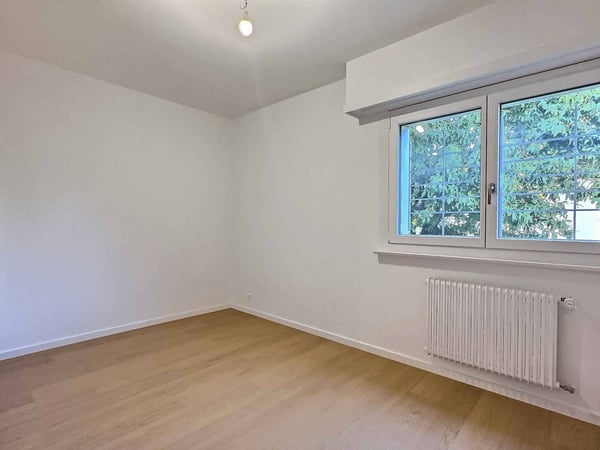 Spacieux logement entièrement rénové avec jardin privatif à Prilly 4
