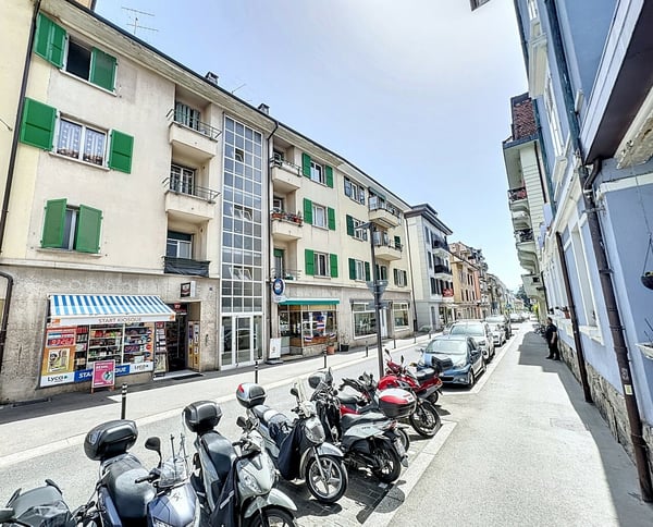 Immeuble de rendement idéalement placé au centre de RENENS 2