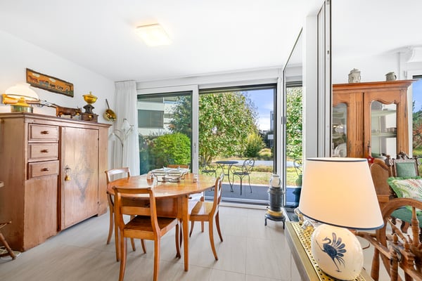 Élégant appartement sur deux niveaux avec jardin privatif arboré 3