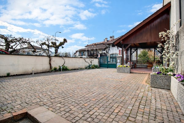 Grande maison villageoise de charme - Co-Exclusivité 12